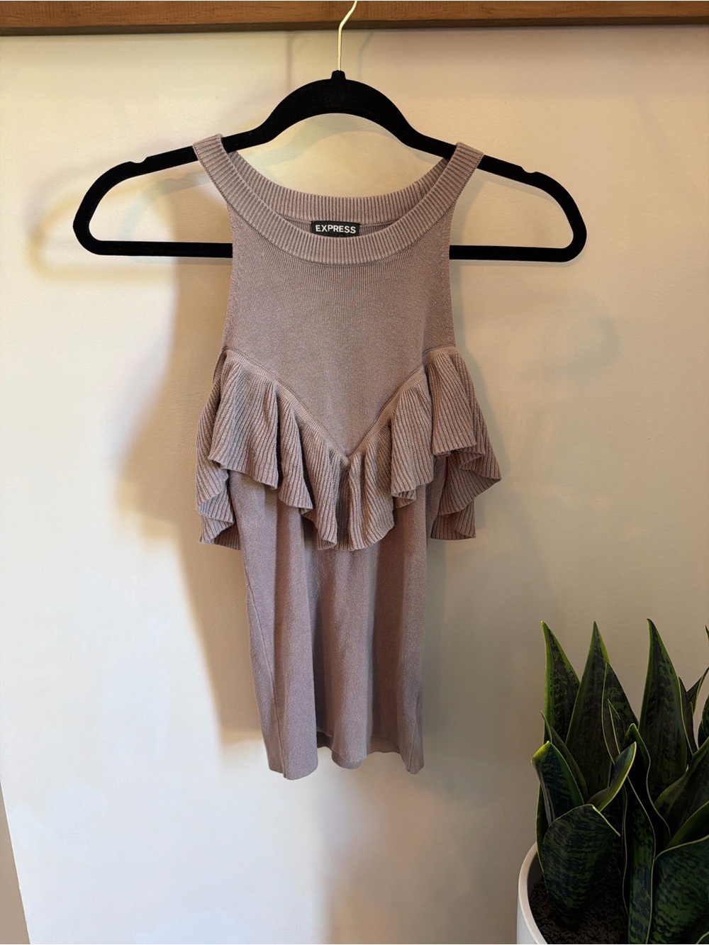 Express Blush/Mauve Ruffle Cold-Shoulder Knit Tank